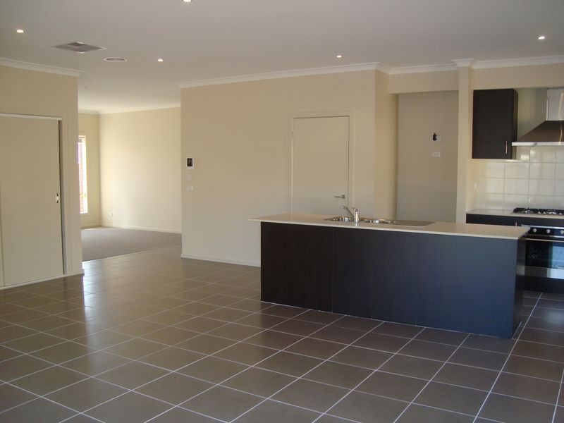 39 Safari Drive, Tarneit VIC 3029