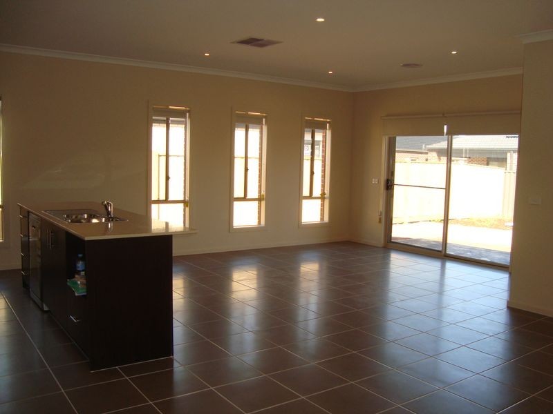 39 Safari Drive, Tarneit VIC 3029