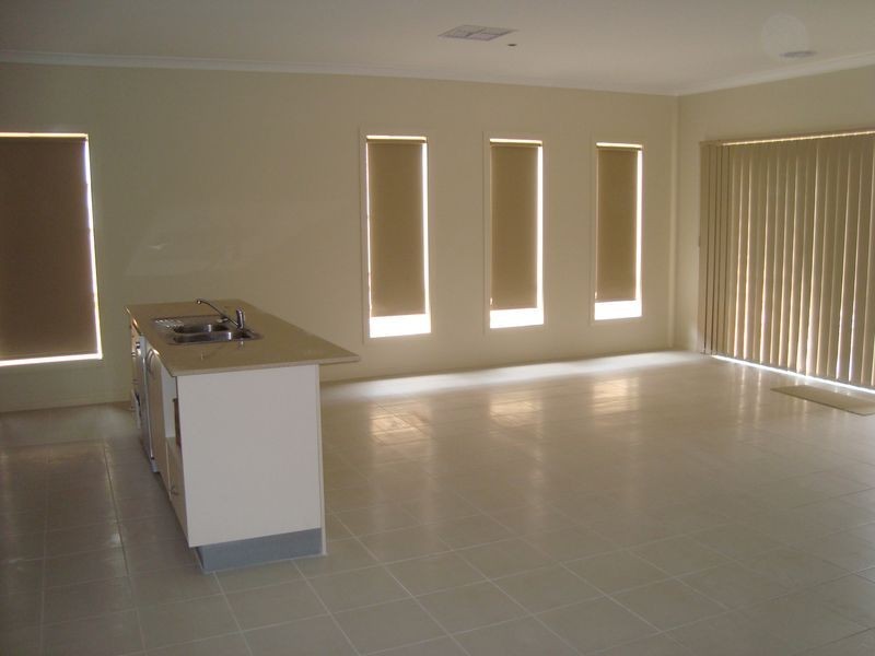 38 Starling Avenue, Tarneit VIC 3029