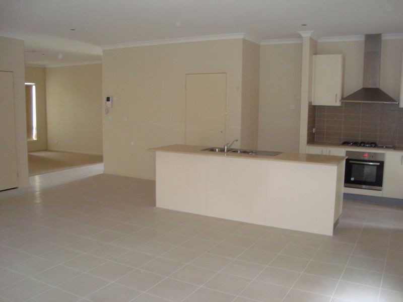 38 Starling Avenue, Tarneit VIC 3029