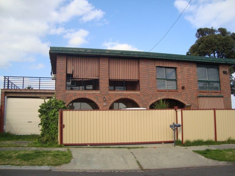 18 Cordelia Grove, St Albans VIC 3021