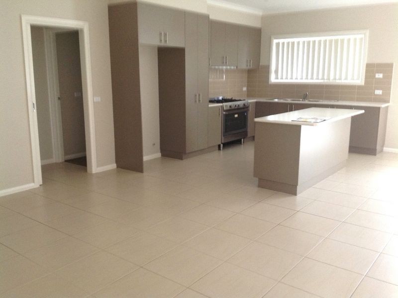 2/62 Power Street, St Albans VIC 3021