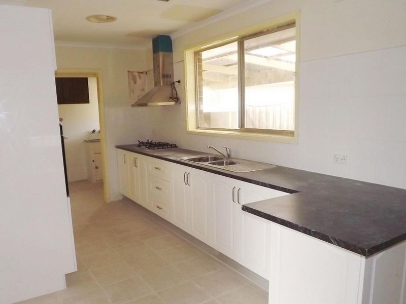 7 Belgrave Street, Albanvale VIC 3021