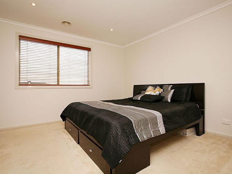 29 Durack Circuit, Taylors Hill VIC 3037