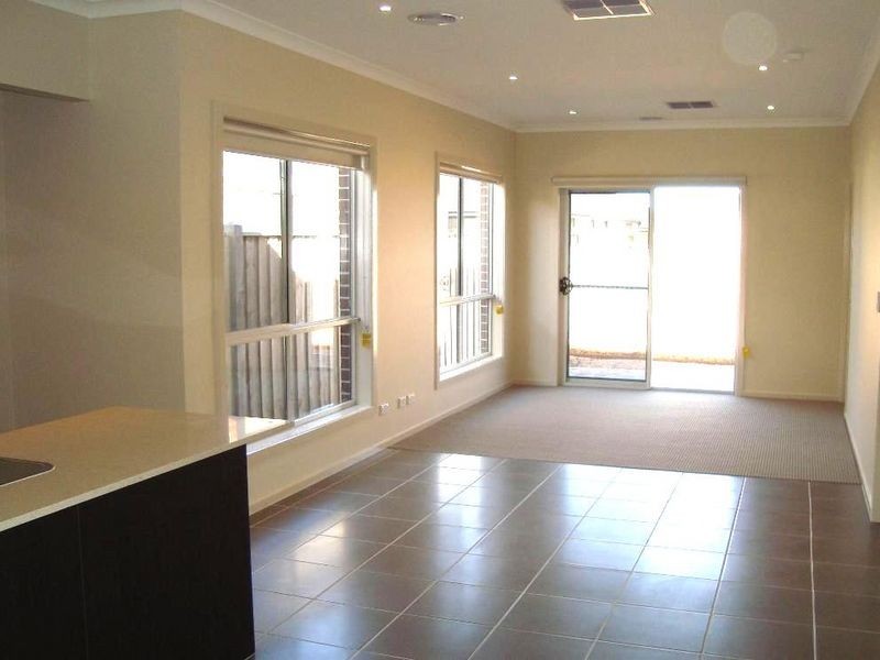 39 Woolybush Drive, Tarneit VIC 3029