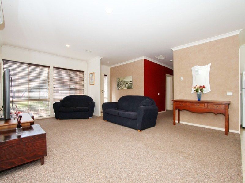 67/12 – 32 Pecks Road, Sydenham VIC 3037