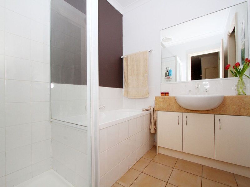 67/12 – 32 Pecks Road, Sydenham VIC 3037