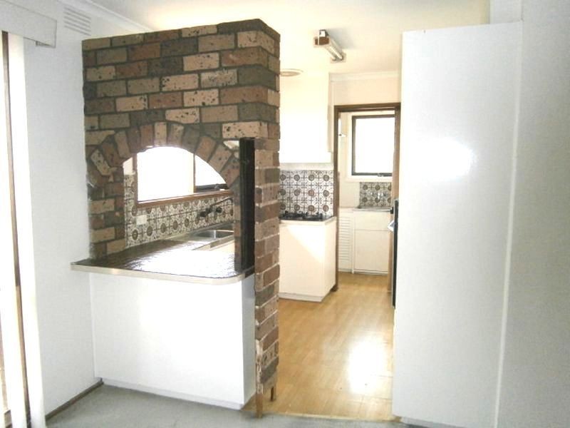 82 Denton Avenue, St Albans VIC 3021