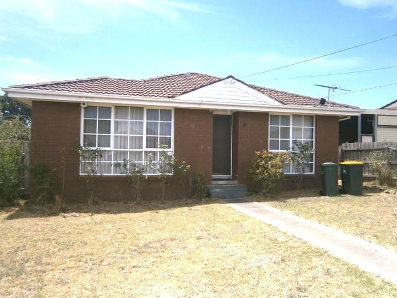 82 Denton Avenue, St Albans VIC 3021