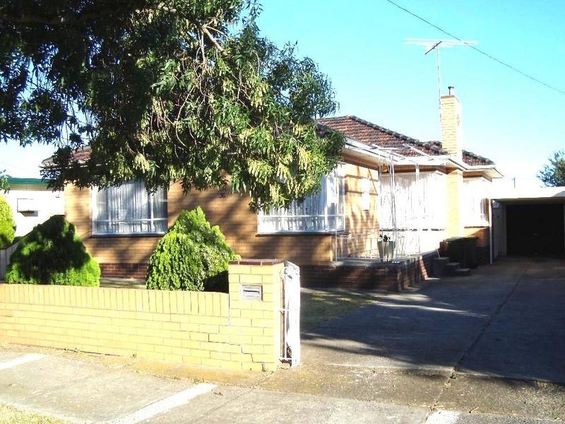 36 Manfred Avenue, St Albans VIC 3021