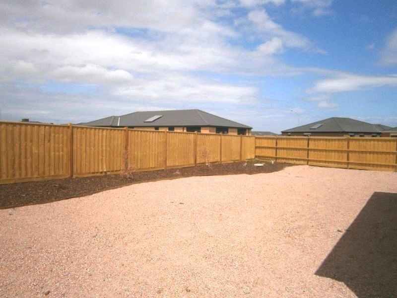 23 Cutleaf Crescent, Tarneit VIC 3029