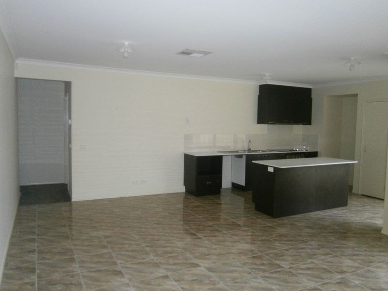 29 Levenia Street, St Albans VIC 3021