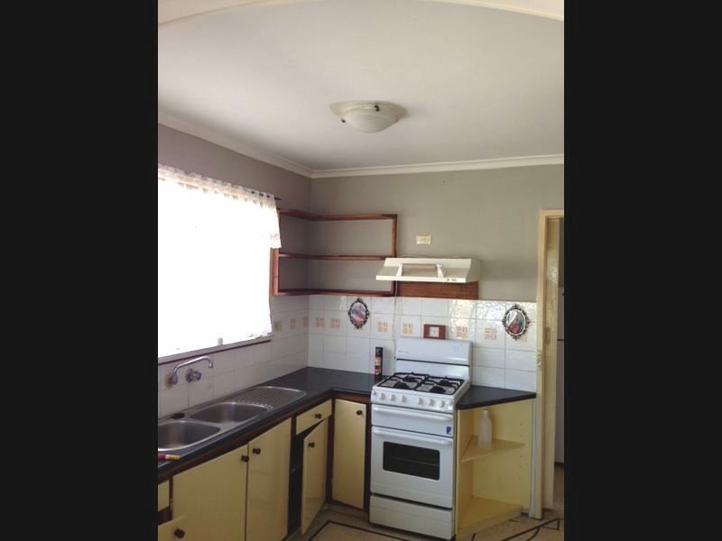 15A Albert Crescent, St Albans VIC 3021