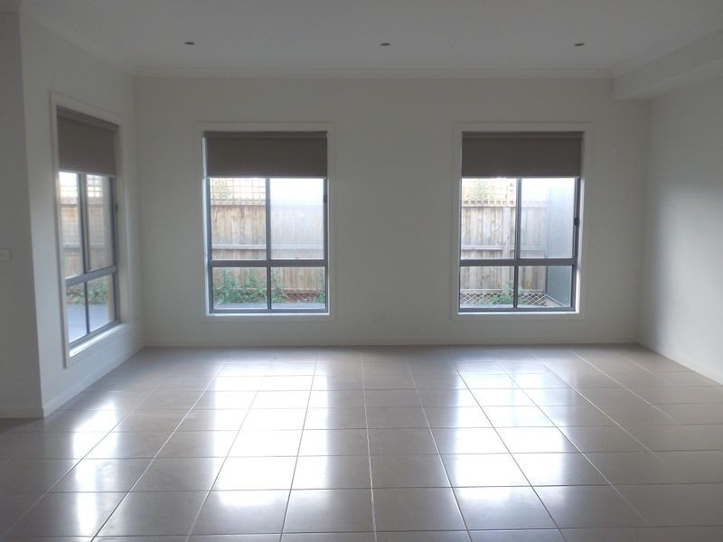 48 Lorimer Street, Caroline Springs VIC 3023