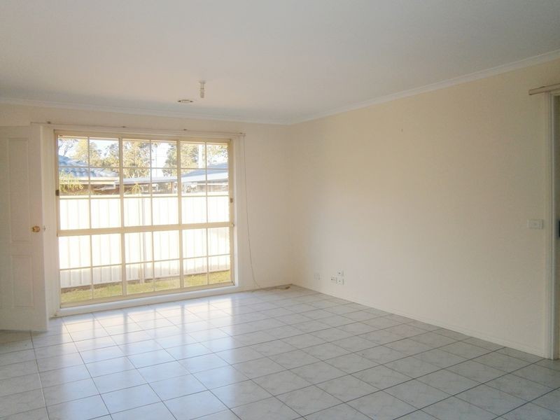 2/217 Sunshine Ave, St Albans VIC 3021