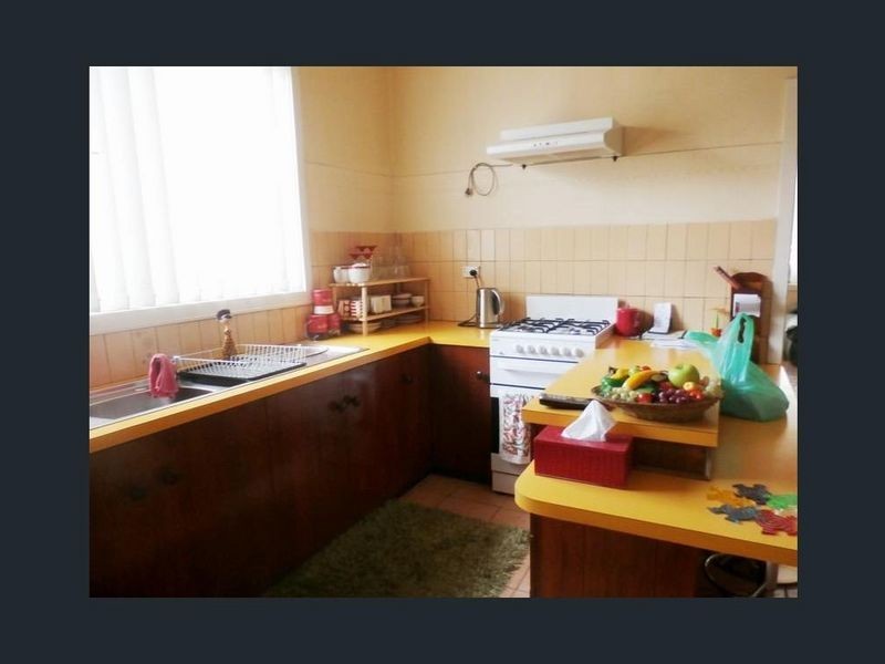 1/8 Walmer Avenue, St Albans VIC 3021