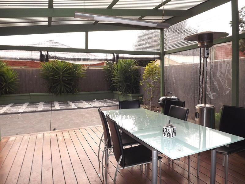 5 The Avenue, Caroline Springs VIC 3023