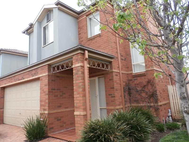 37 Durack Circuit, Taylors Hill VIC 3037