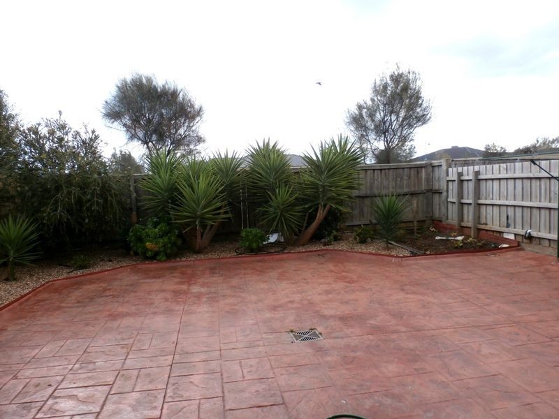 37 Durack Circuit, Taylors Hill VIC 3037