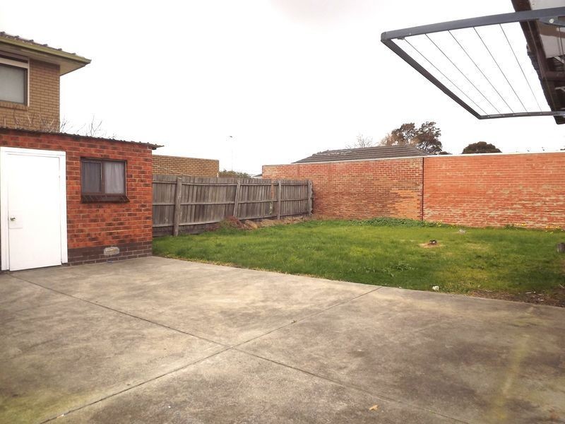 29 Power Street, St Albans VIC 3021