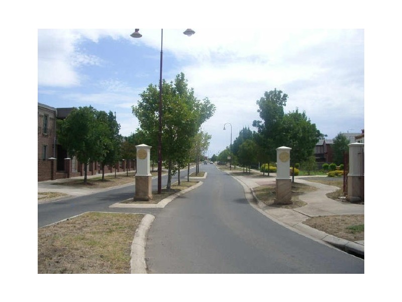 23 Wellington Drive, Hillside VIC 3037