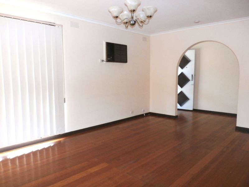 11 Surman Court, Sunshine North VIC 3020