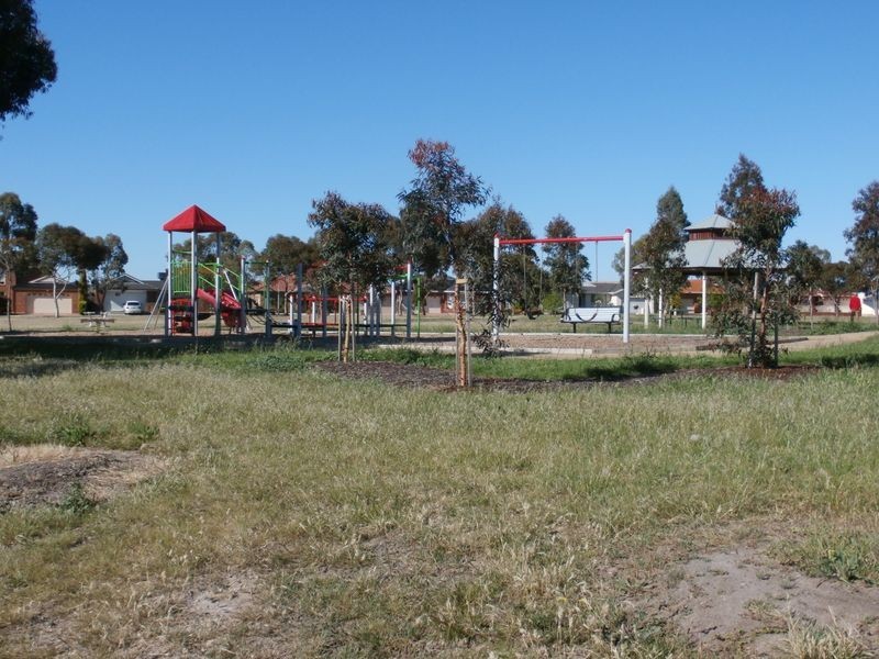2C Orchid Square, Sydenham VIC 3037