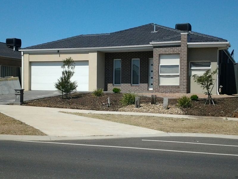 76 Crossway Ave, Tarneit VIC 3029