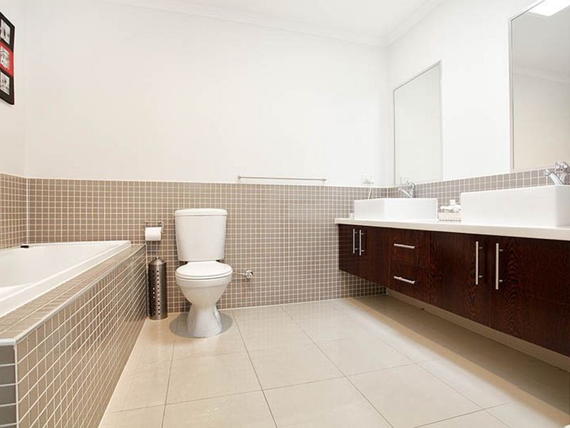 15 Parkes Way, Burnside Heights VIC 3023