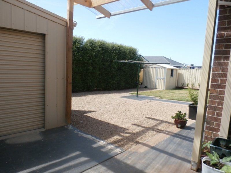 45 Jacaranda Drive, Taylors Hill VIC 3037