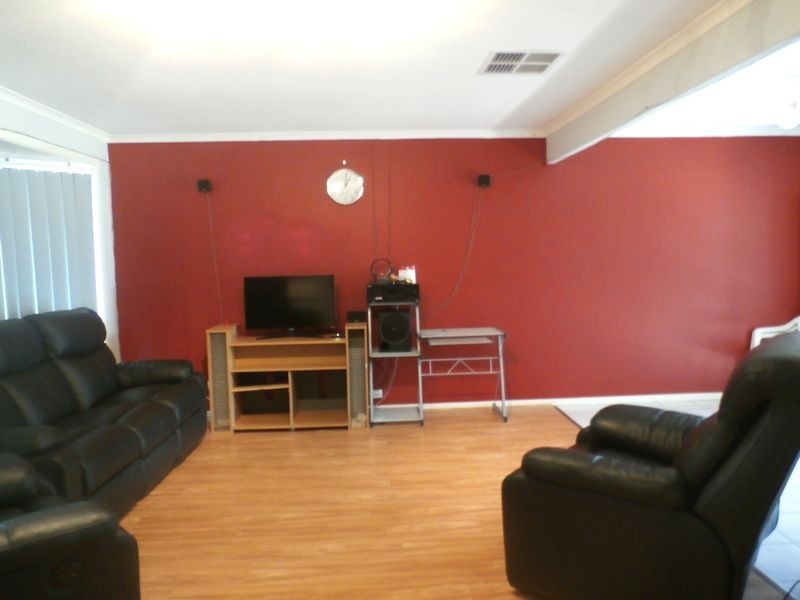 4 Quartz Street, Delahey VIC 3037