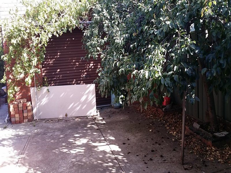 2 Cook Ave, Kealba VIC 3021