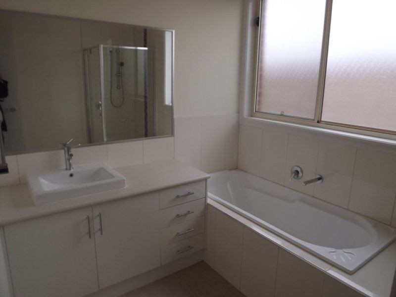 12 Rokewood Road, Burnside Heights VIC 3023