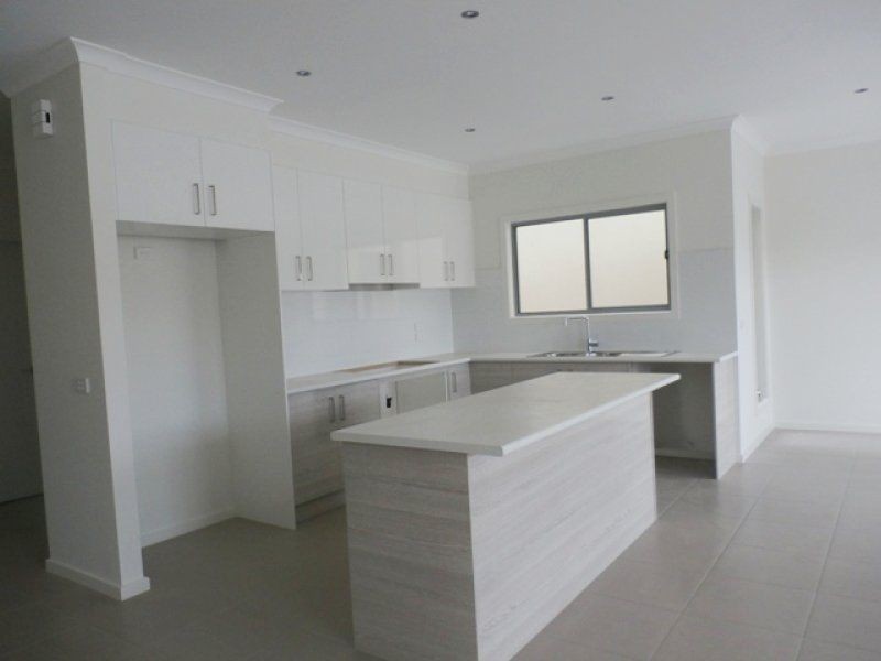 46 Lorimer Street, Caroline Springs VIC 3023