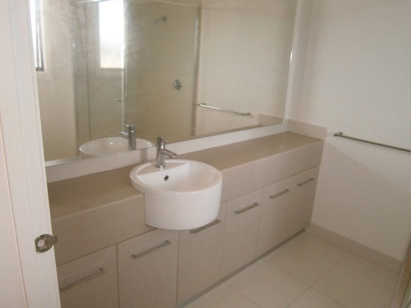 32 Belleville Close, Burnside Heights VIC 3023