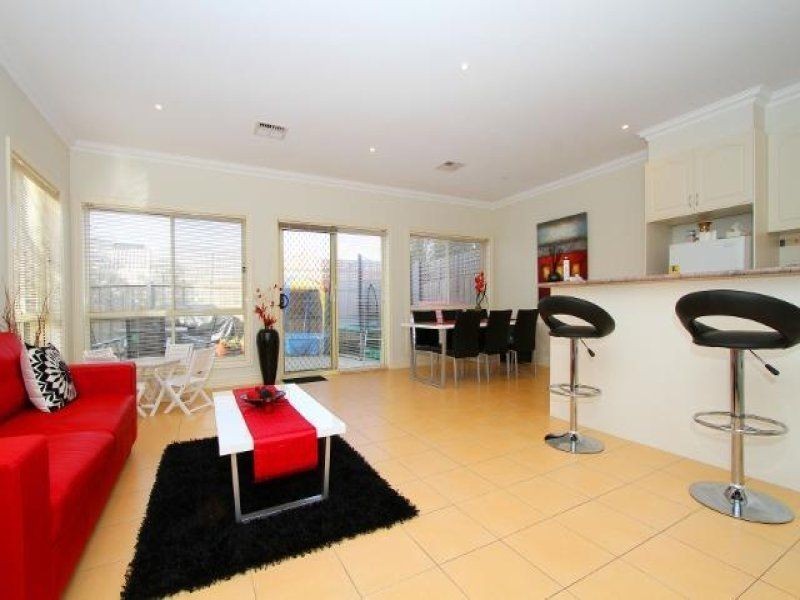 6/8 Lorraine Court, Hillside VIC 3037