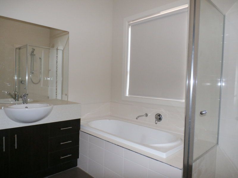 15 Ceratta Cres, Tarneit VIC 3029