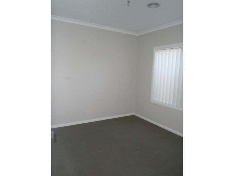 2/62 Power Street, St Albans VIC 3021