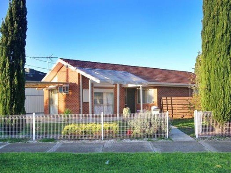2 Kane Drive, Kings Park VIC 3021