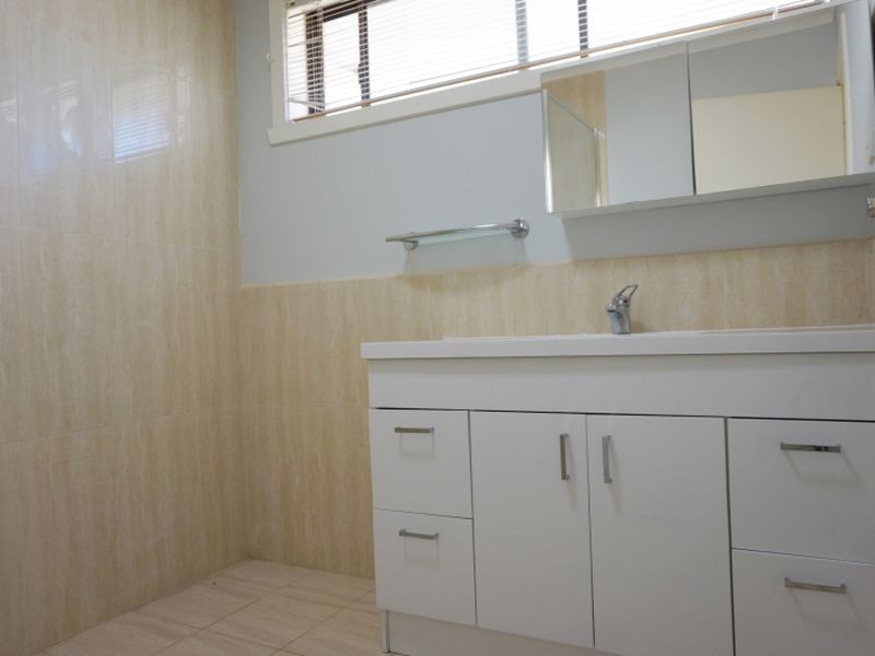 12 Altyre Court, St Albans VIC 3021