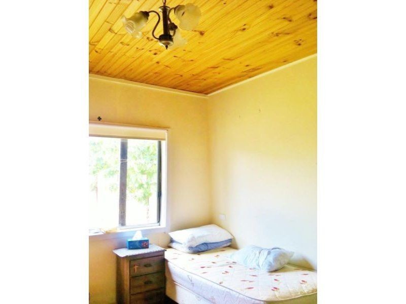 2/7 Kororoit Street, Albion VIC 3020