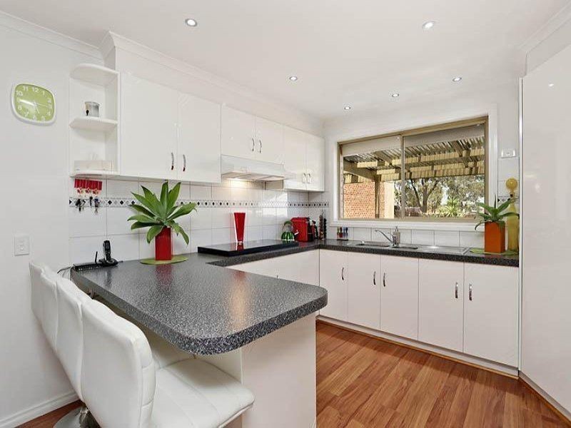 18 Mercer Court, Delahey VIC 3037