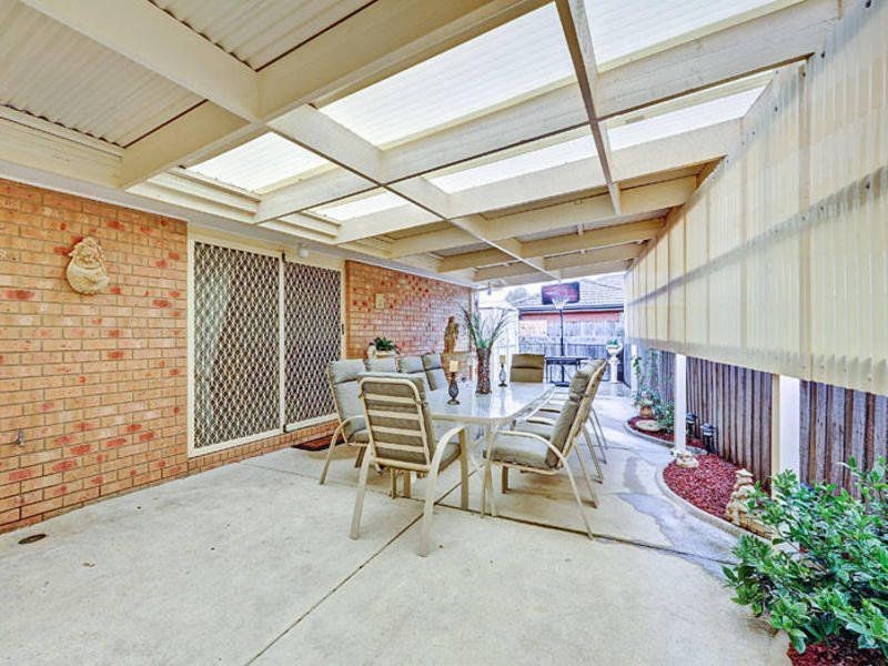 15 Atiken Drive, Delahey VIC 3037
