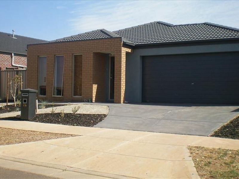 24 Inglewood Drive, Burnside Heights VIC 3023