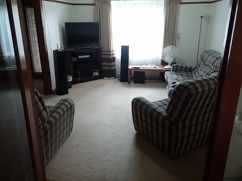 1/2 Marsden Crescent, St Albans VIC 3021