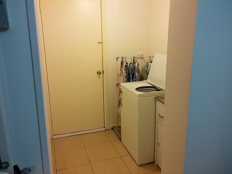 1/2 Marsden Crescent, St Albans VIC 3021