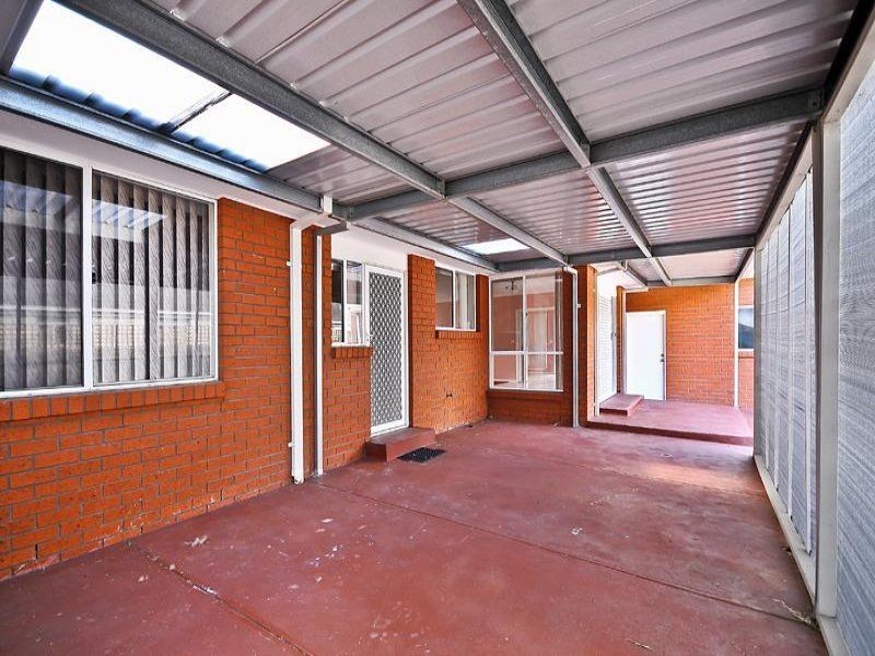 22 Mankina Circuit, Delahey VIC 3037