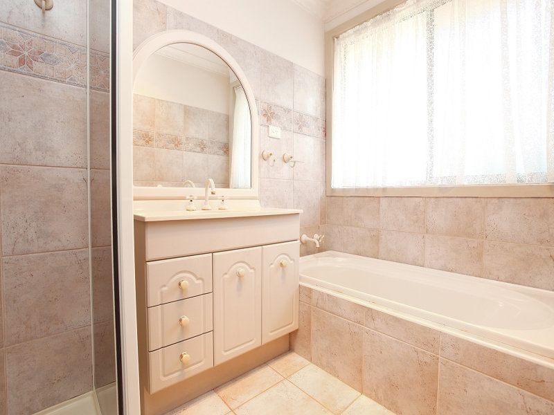 15 Durban Court, Keilor Downs VIC 3038