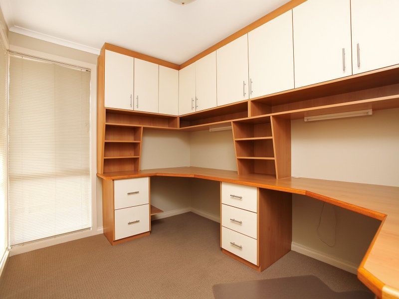 15 Durban Court, Keilor Downs VIC 3038