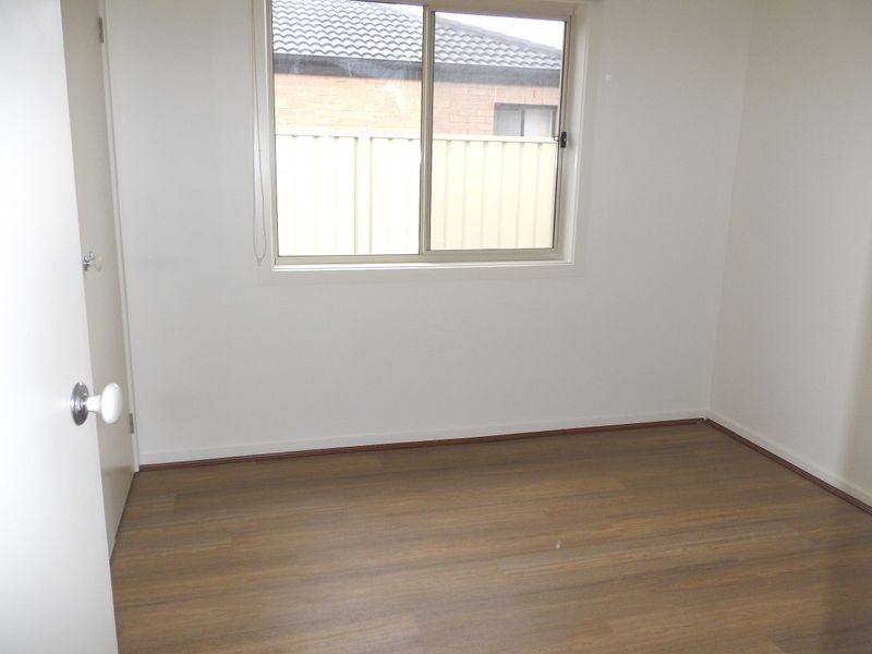 15 Fieldstone Way, Brookfield VIC 3338